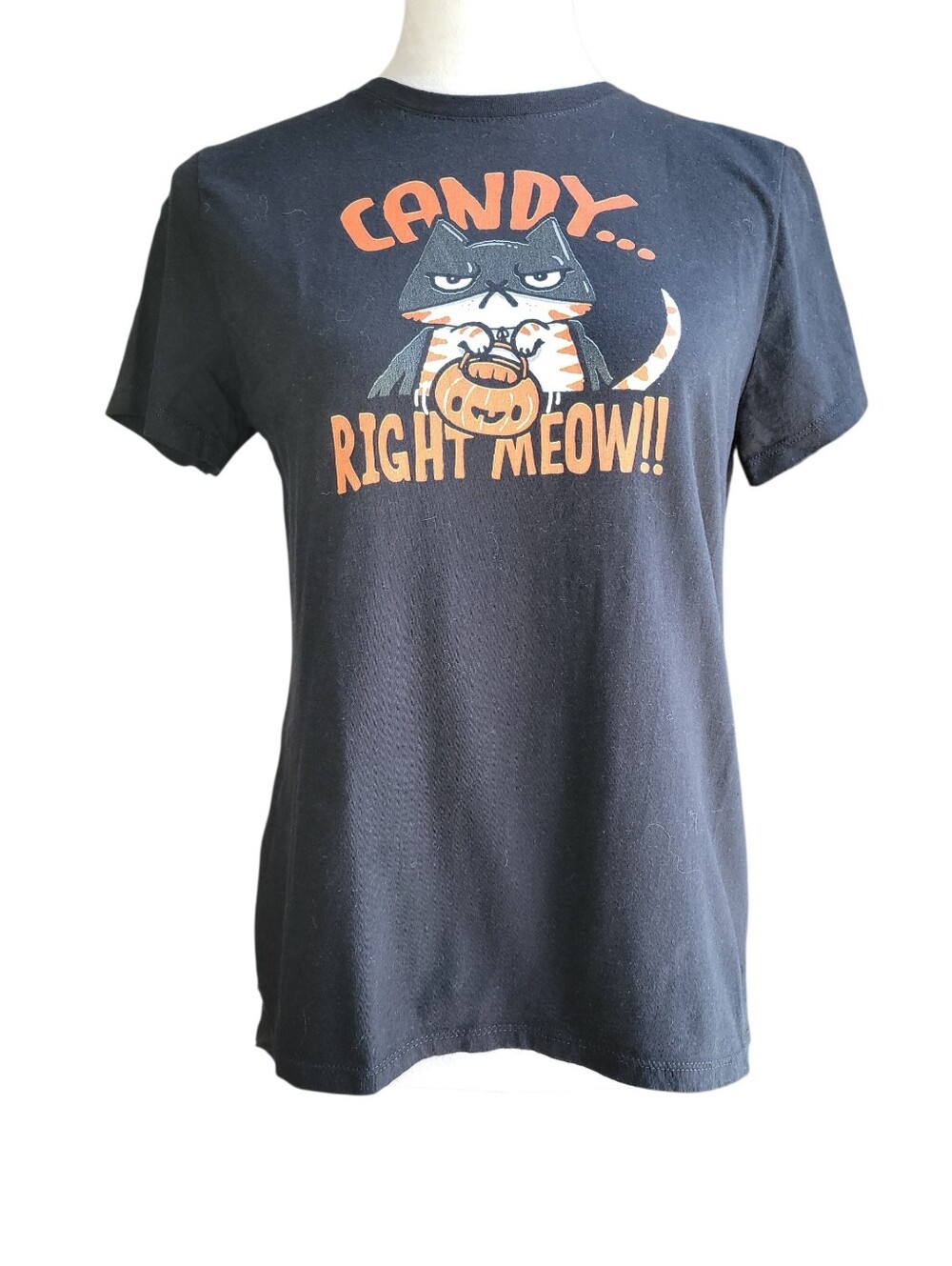 Halloween Cat 'Candy Right Meow' Graphic T-shirt Black Size Medium